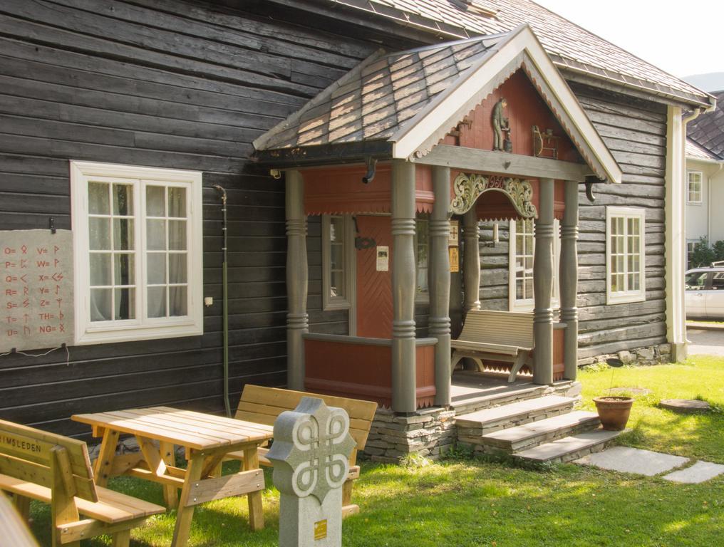 Dale Gudbrands Gard Hotel Sor-Fron Exterior photo